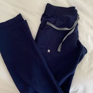 FIGS Kade scrub pants in Navy